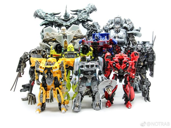 Studio Series In Hand Photos Featuring Wave 1 And Wave 2 Deluxes, Plus Optimus, Starscream, And Blackout 04 (4 of 28)